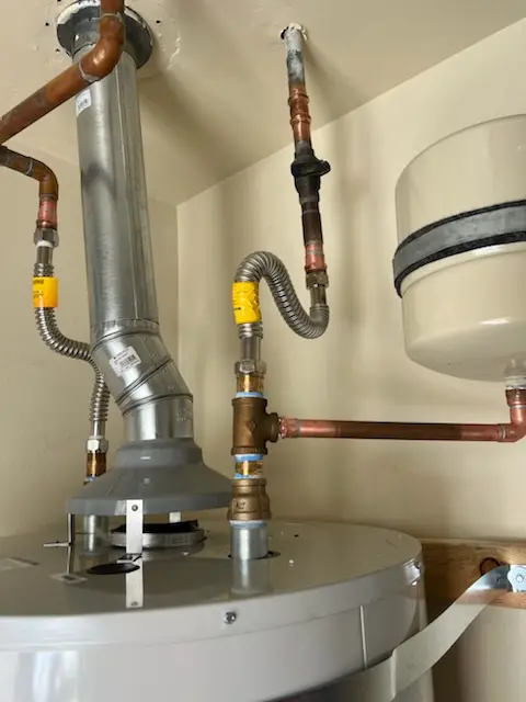 Water heater installation and plumbing repair in Lake Oswego